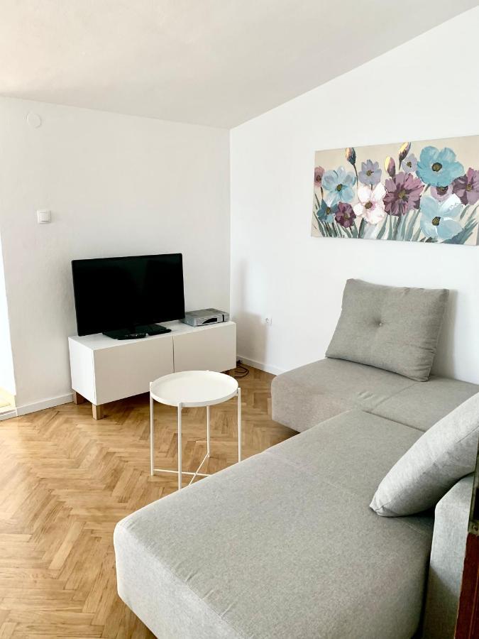 Seaview Apartment Rose 2 Trogir Bagian luar foto