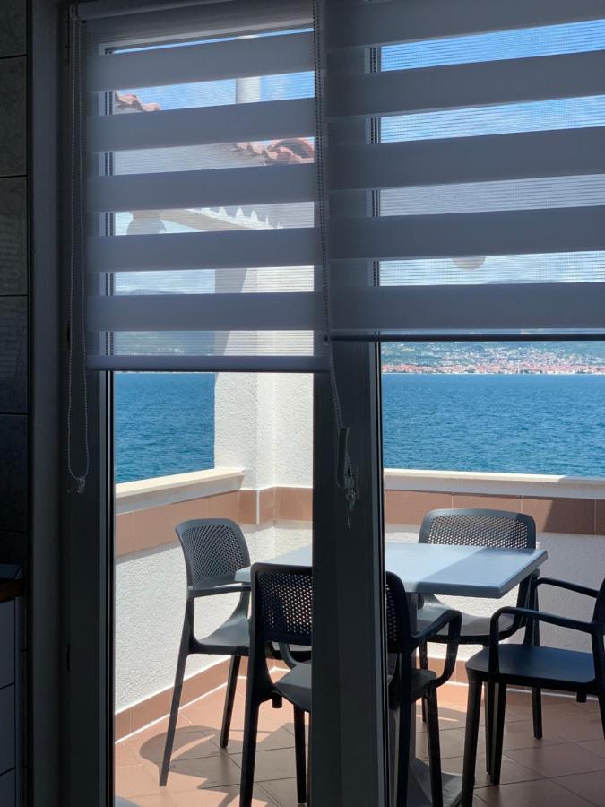 Seaview Apartment Rose 2 Trogir Bagian luar foto