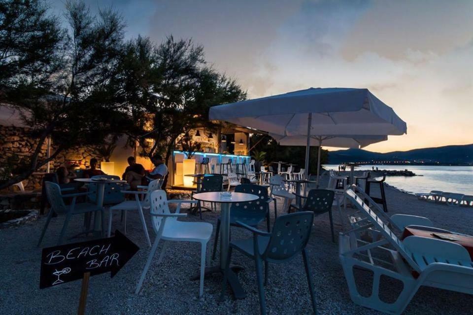 Seaview Apartment Rose 2 Trogir Bagian luar foto